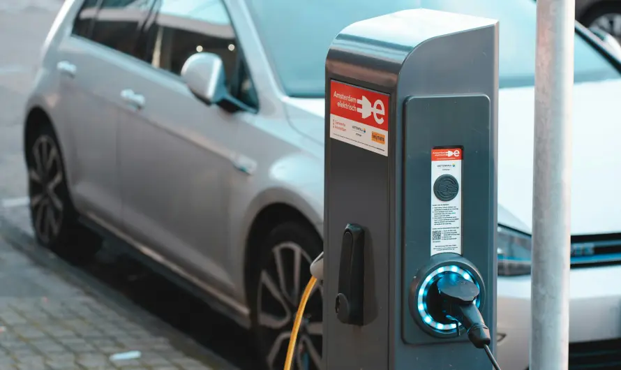 Réussir ses vacances d’hiver en voiture électrique